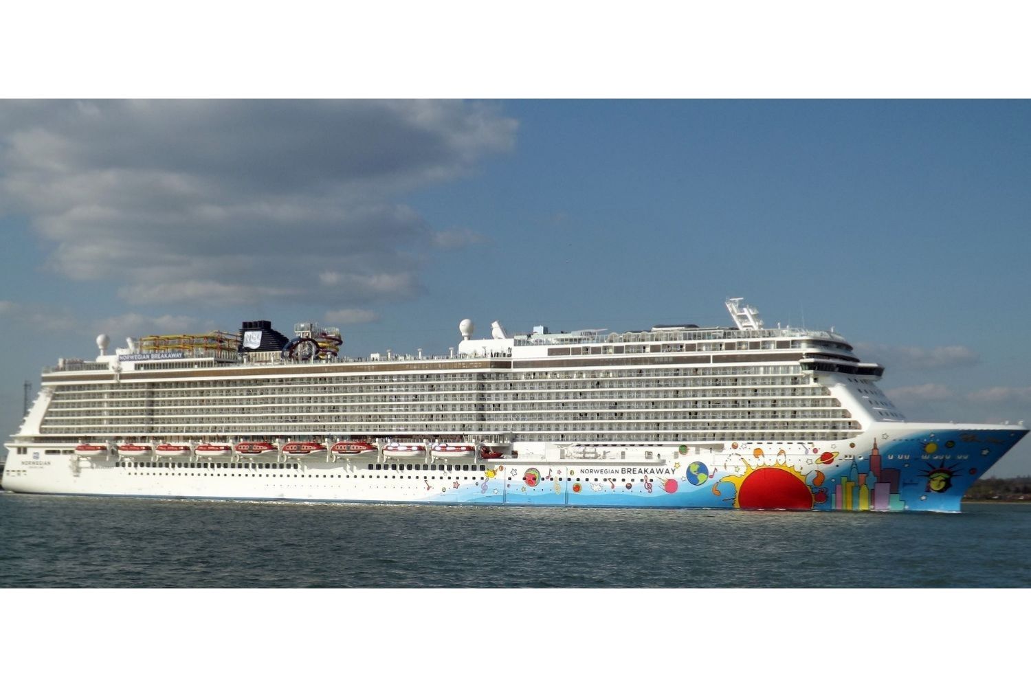 Coach & Cruise to Canada & New England - October 2-10, 2027
